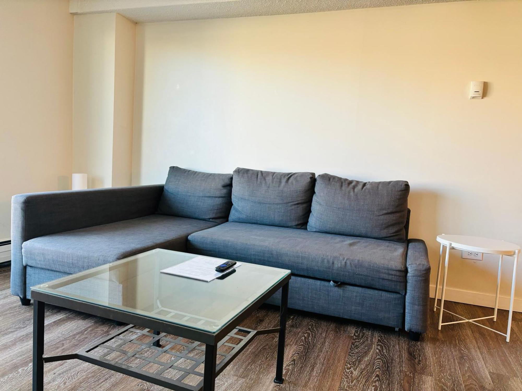 5th Floor 1 Bedroom With Parking Calgary