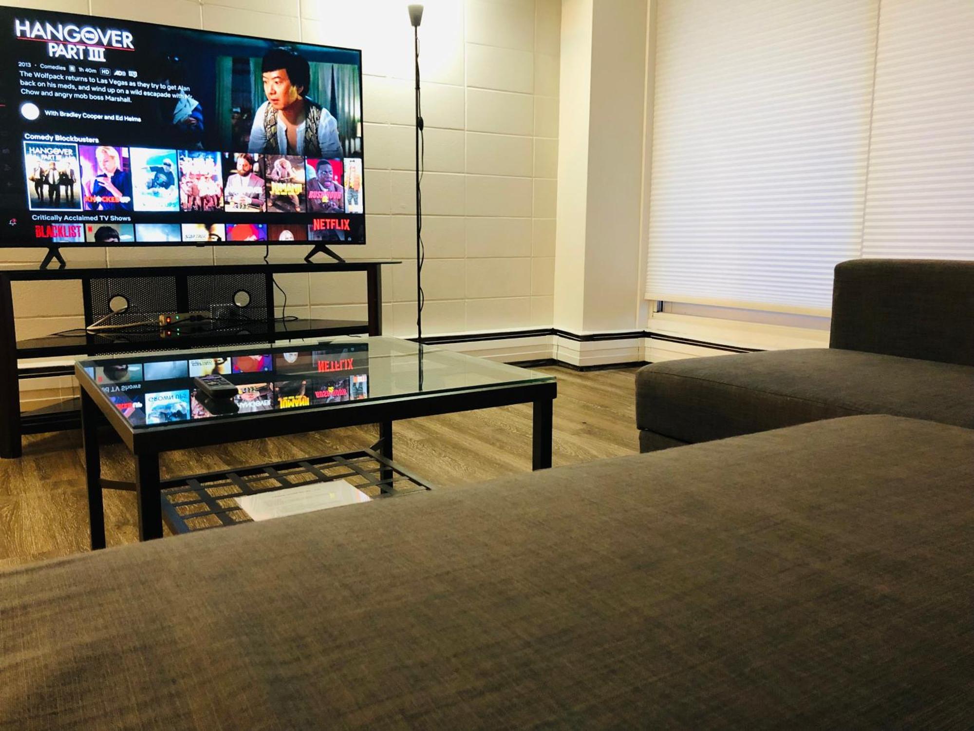 5th Floor 1 Bedroom With Parking Appartement *